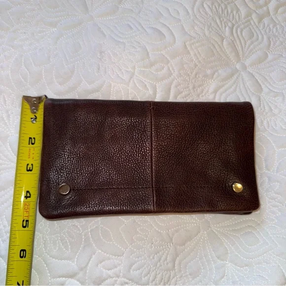 Latico Textured Brown Leather Terry Wallet Multi Card - Picture 4 of 11